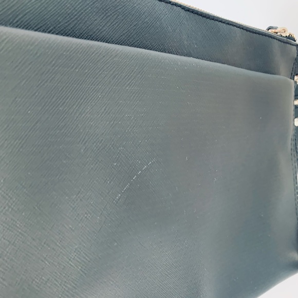 Disney Red Queen Wristlet Alice Looking Glass - Picture 8 of 12